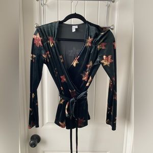 Velvet open wrap top with floral design size 4